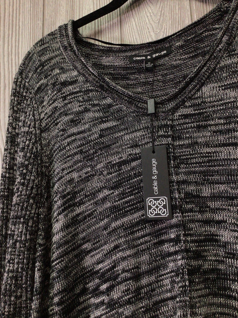 cable & gauge Sweater Size Medium New